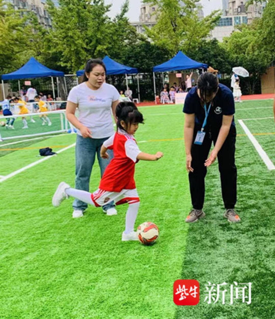 追“苏超”，小学生踢起小区、班级联赛！精彩“少年足球说”展现“苏超”有意思