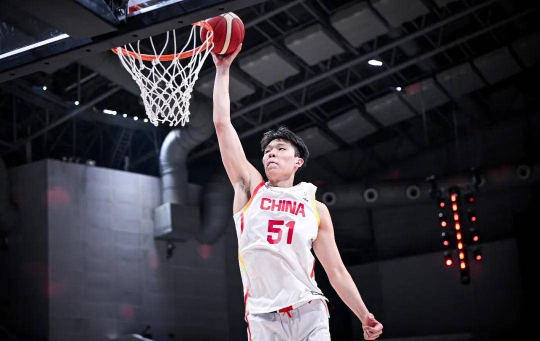 中国篮协宣布！同意杨瀚森退出亚洲杯！专注备战NBA新赛季