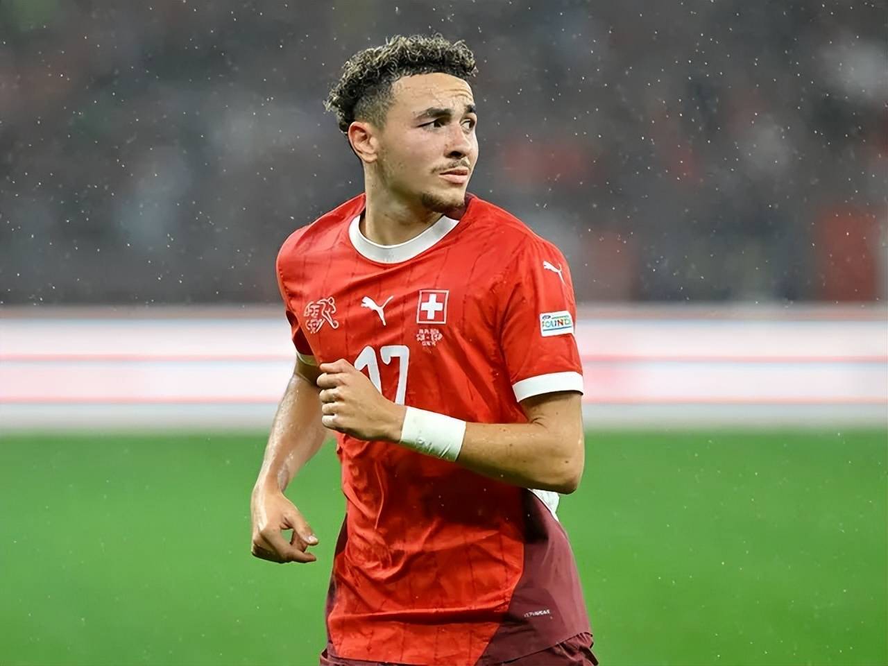 转会1+1:英超新贵有意西甲保级队前锋 热刺考虑冬窗追瑞士杀星