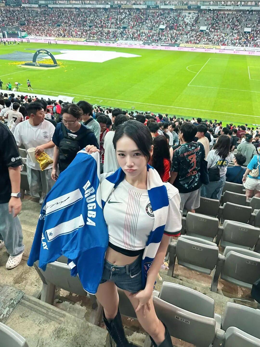 欧冠联赛:拜仁慕尼黑自贬身价,切尔西主帅惨遭羞辱