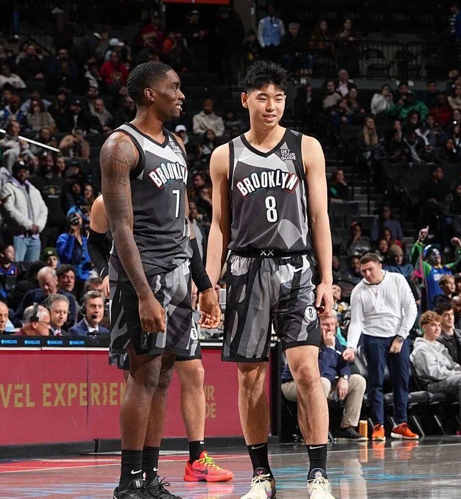 曾凡博正式签约布鲁克林篮网,NBA中国德比引燃期待