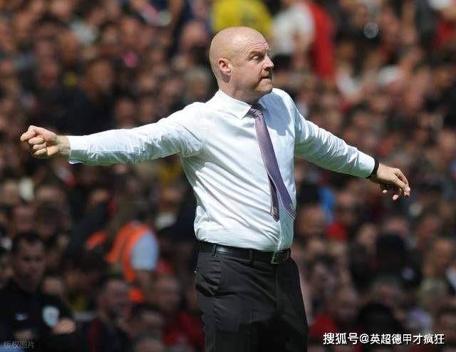 诺丁汉森林新帅肖恩戴奇继续禁止球员训练时佩戴保暖脖套和帽子!