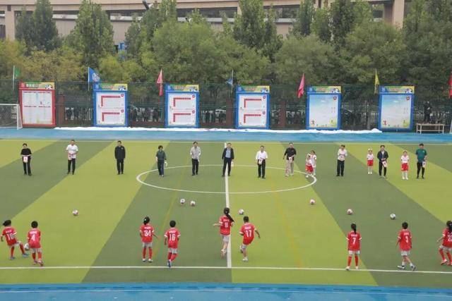 足球“班超”开战!北京“校园足球主题月”启动